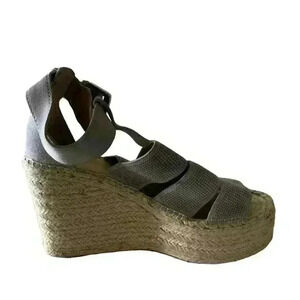 Marc Fisher LTD Wedge Heel Shoes Women's Size 7.5 Ankle Strap Sandals